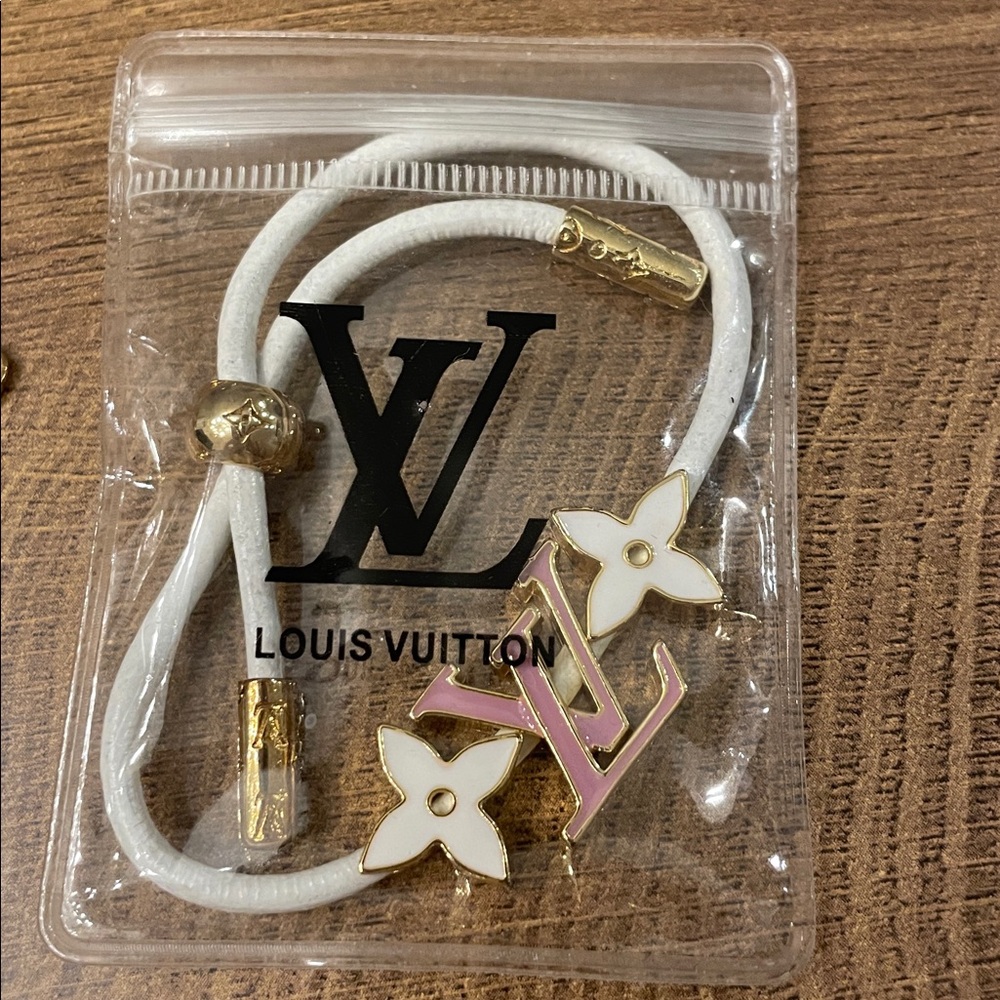 Jewelry bundle - Picture 2 of 8
